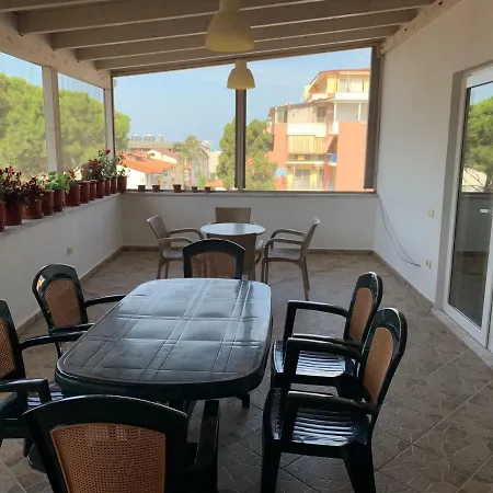 Double With Terrace 아파트 *